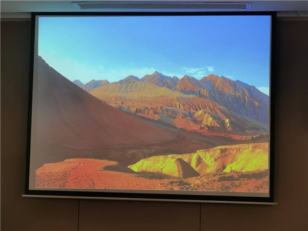 “金色胡楊 南疆盛景”秋攝漫旅行空調專列13日游